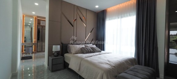 5 bedrooms Cafe / restaurant in Pattaya, Thailand No. 24616 24