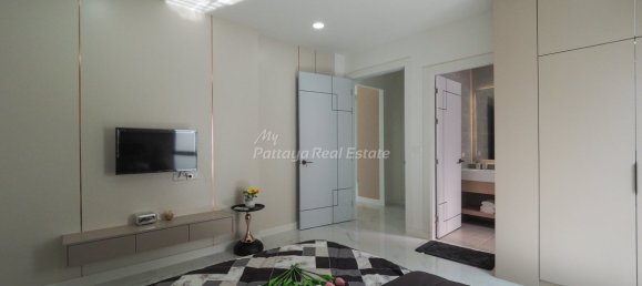 5 bedrooms Cafe / restaurant in Pattaya, Thailand No. 24616 12