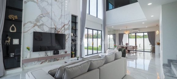 5 bedrooms Cafe / restaurant in Pattaya, Thailand No. 24616 6