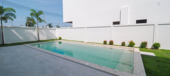 5 bedrooms Cafe / restaurant in Pattaya, Thailand No. 24616 2