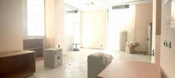 Bureau à Marsala, Italy 285m² No. 286475 6