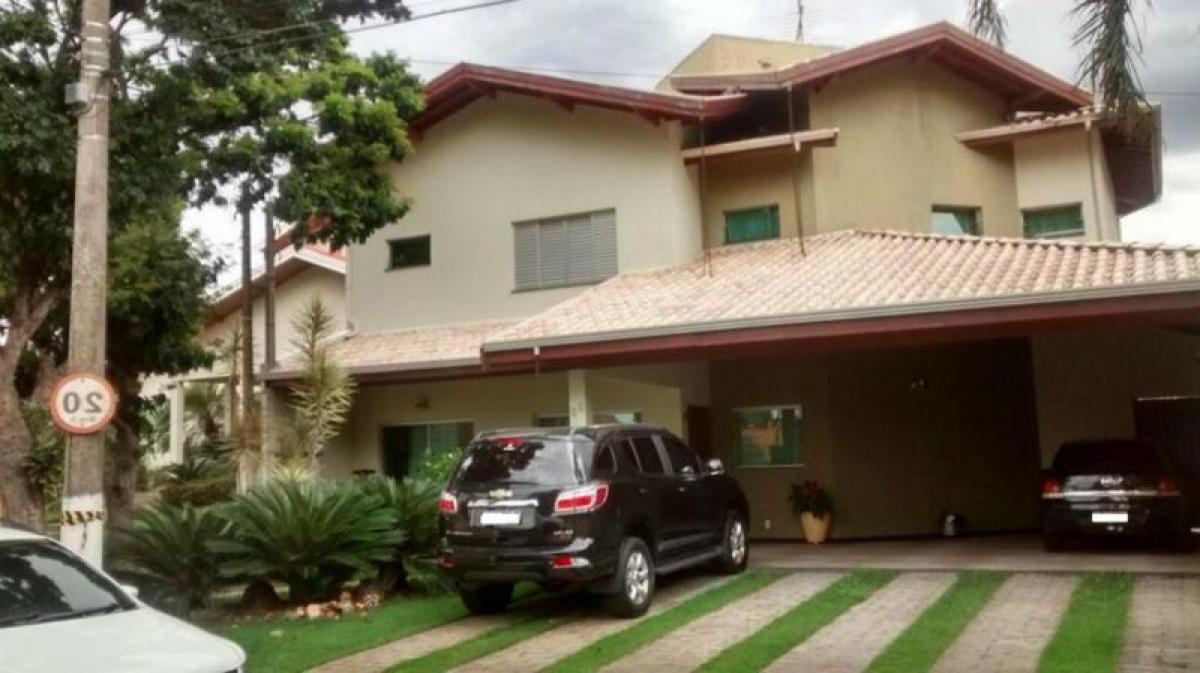 Casa de 4 dormitorios en Sao Paulo, Brazil No. 594595