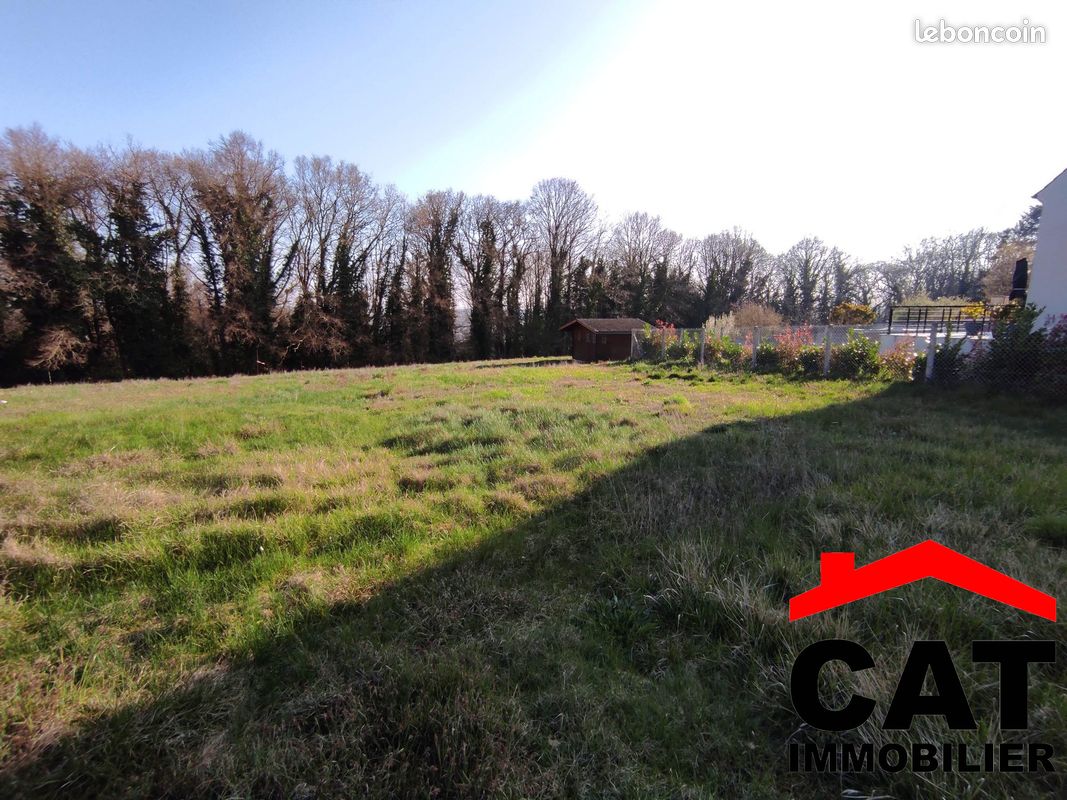 1446m² Land in Vernou-la-Celle-sur-Seine, France No. 116168