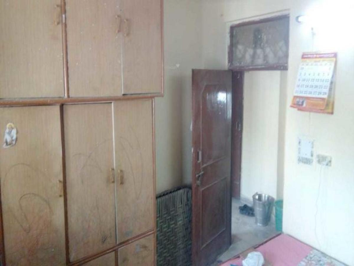 3 bedrooms House in Noida, India No. 10895