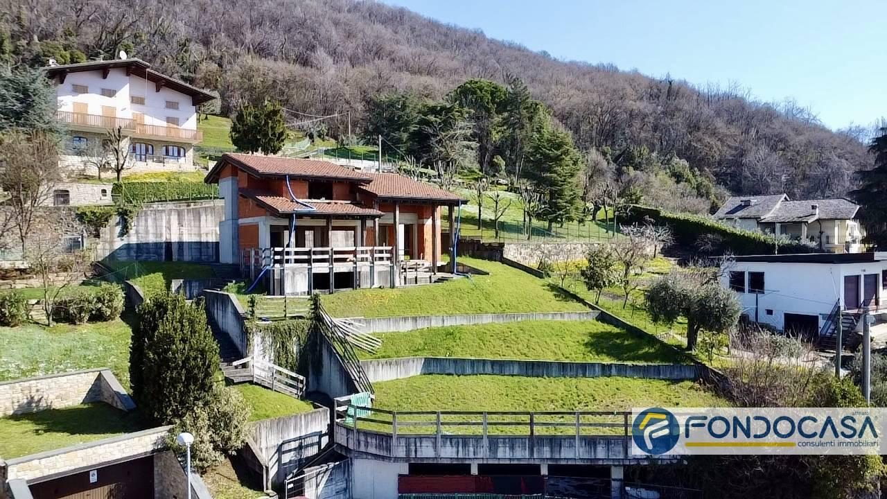 8 rooms Villa in Grumello del Monte, Italy No. 43523