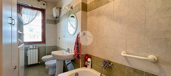 2-salle Appartement à Rome, Italy No. 269708 8