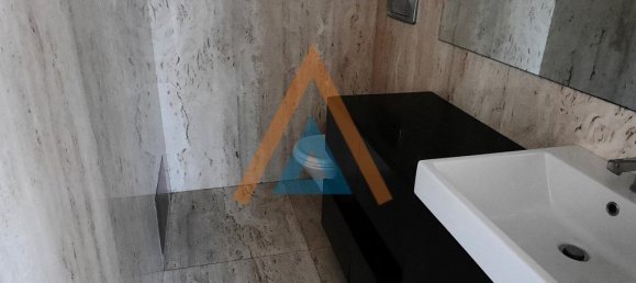 Casa de 3 dormitorios en Sao Joao da Madeira, Portugal No. 43748 12