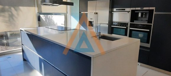 Casa de 3 dormitorios en Sao Joao da Madeira, Portugal No. 43748 3