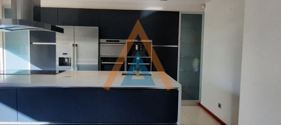 Casa de 3 dormitorios en Sao Joao da Madeira, Portugal No. 43748 9