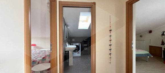 3غرفة شقة في Avezzano, Italy رقم 34381 12