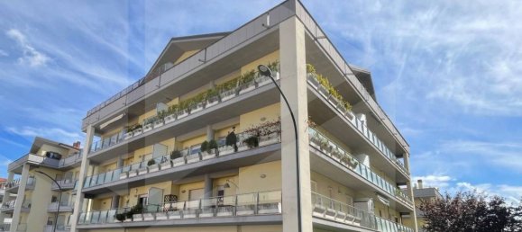 3غرفة شقة في Avezzano, Italy رقم 34381 2