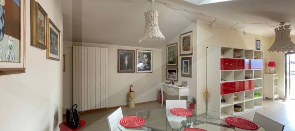 3غرفة شقة في Avezzano, Italy رقم 34381 8