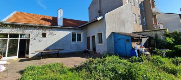  Land in Vienna, Austria No. 206211 2