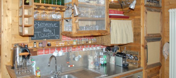 4 bedrooms Cafe / restaurant in Champery, Switzerland No. 302 8