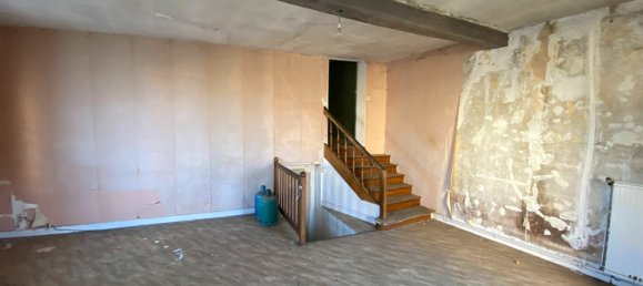 2 bedrooms Building in Berthecourt, France No. 51210 5