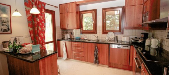 4 bedrooms Villa in Aphrodite Hills, Cyprus No. 22328 3