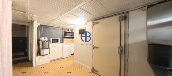 Gewerbliche Immobilie in Stains, France, Nr. 358527 12