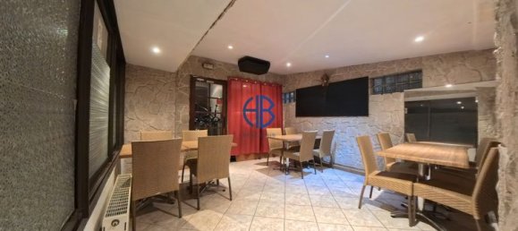 Gewerbliche Immobilie in Stains, France, Nr. 358527 4