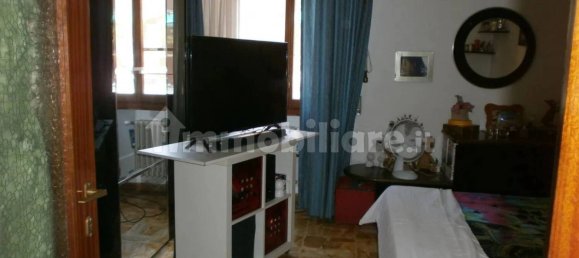 4 bedrooms Apartment in Florence, Italy No. 167000 6