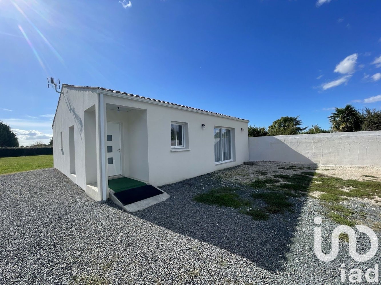 2 chambres Maison à Bords, France No. 102463