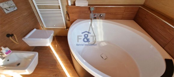 2 bedrooms Villa in Leggiuno, Italy No. 1623 32