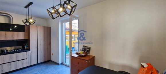 2 bedrooms Villa in Leggiuno, Italy No. 1623 9