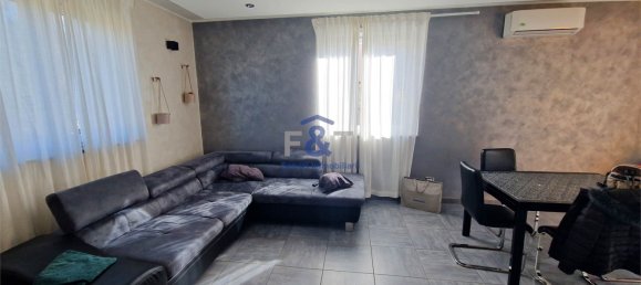 2 bedrooms Villa in Leggiuno, Italy No. 1623 45