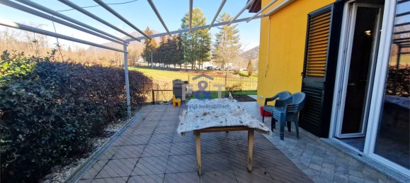 2 bedrooms Villa in Leggiuno, Italy No. 1623 13