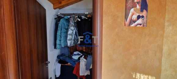 2 bedrooms Villa in Leggiuno, Italy No. 1623 25