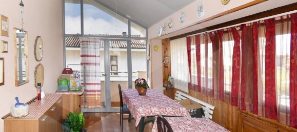 2 bedrooms Apartment in Parabiago, Italy No. 23093 7