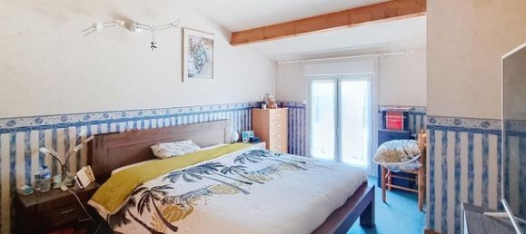 3 bedrooms House in Aytre, France No. 313755 9