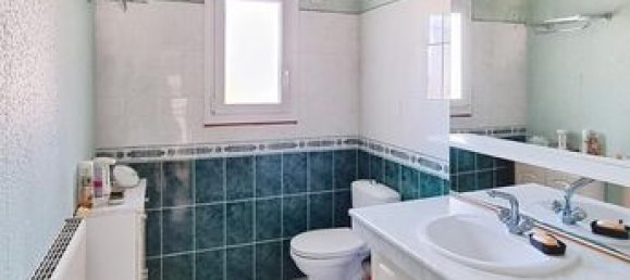 3 bedrooms House in Aytre, France No. 313755 12