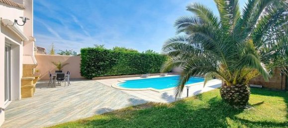 3 bedrooms House in Aytre, France No. 313755 13