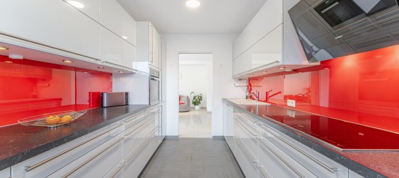 Здание с 8 комнатами в Фюрстенфельдбрукк, Германия № 39691 9