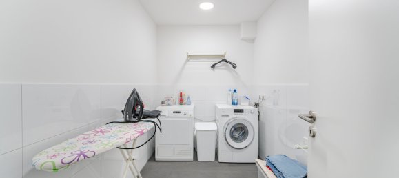 Здание с 8 комнатами в Фюрстенфельдбрукк, Германия № 39691 16