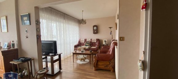 Apartamento de 3 dormitorios en Bourges, France No. 55988 30