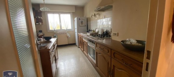 Apartamento de 3 dormitorios en Bourges, France No. 55988 26