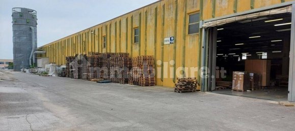 5-salle Entrepôt à Monsano, Italy No. 159278 5