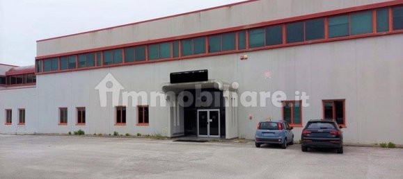 5-salle Entrepôt à Monsano, Italy No. 159278 8