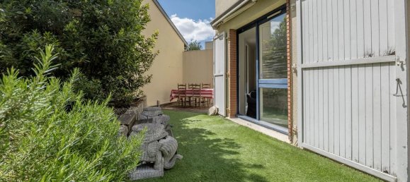 3 bedrooms House in Nogent-sur-Marne, France No. 352007 2