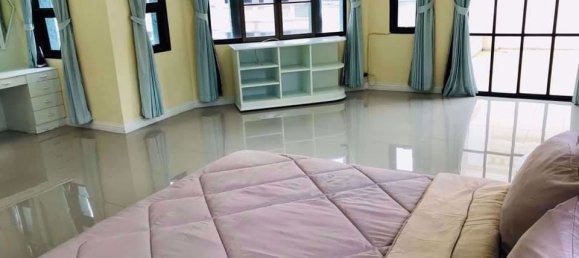 4 bedrooms House in Watthana, Thailand No. 9892 10