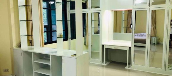 4 bedrooms House in Watthana, Thailand No. 9892 9