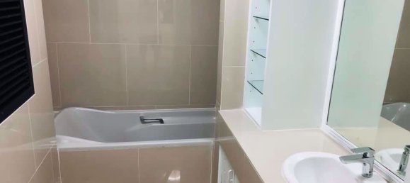 4 bedrooms House in Watthana, Thailand No. 9892 13