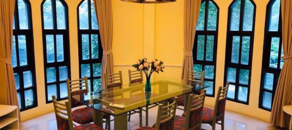 4 bedrooms House in Watthana, Thailand No. 9892 5