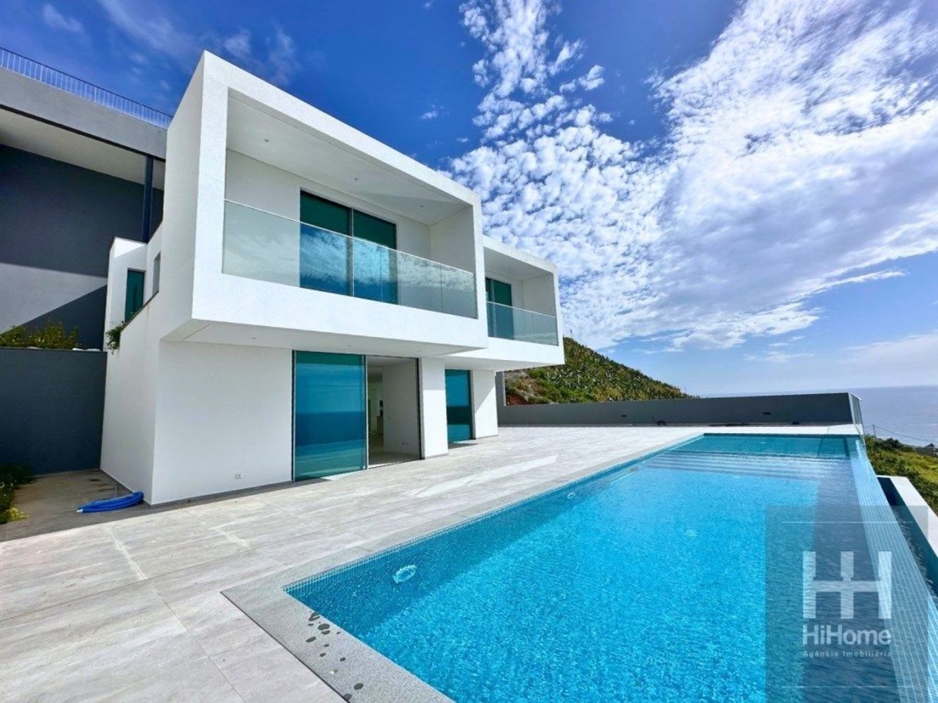 4 bedrooms House in Funchal, Portugal No. 123317