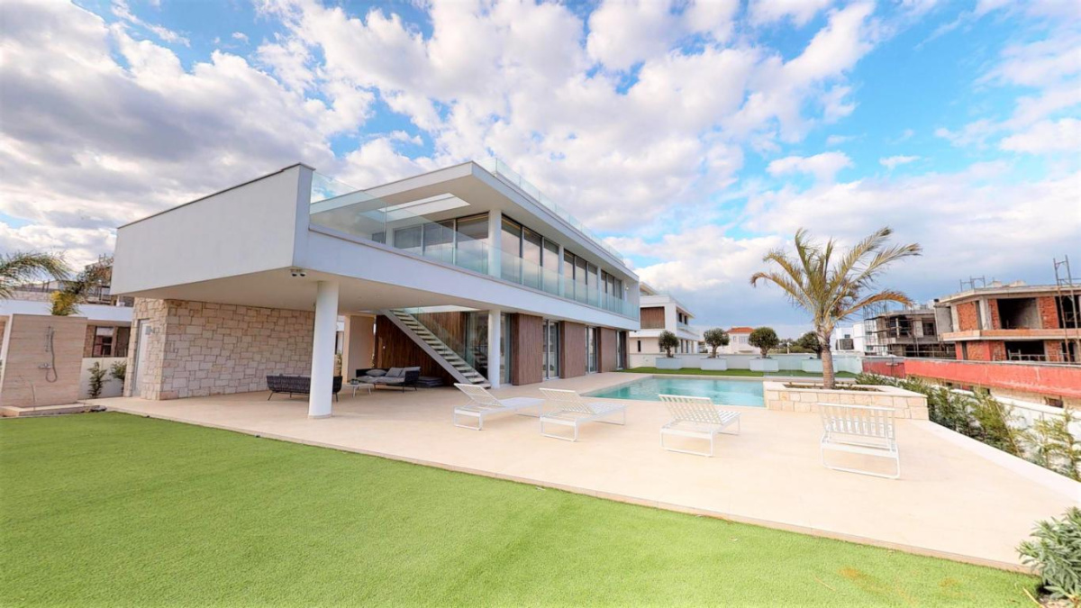 Villa de 4 dormitorios en Larnaca, Cyprus No. 98830