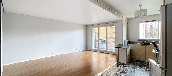 2 bedrooms Apartment in Courbevoie, France No. 177511 2