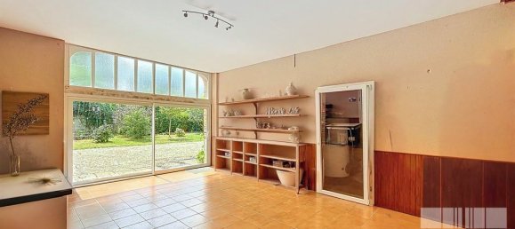 11 bedrooms House in Mayenne, France No. 299995 4