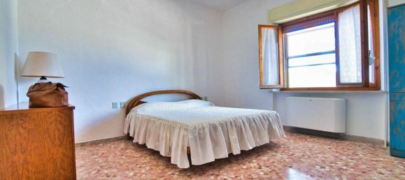3 rooms Apartment in Piombino, Italy No. 111510 8