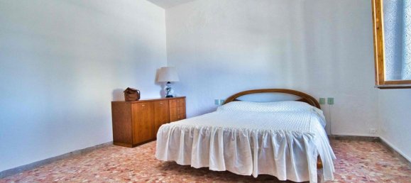 3 rooms Apartment in Piombino, Italy No. 111510 7